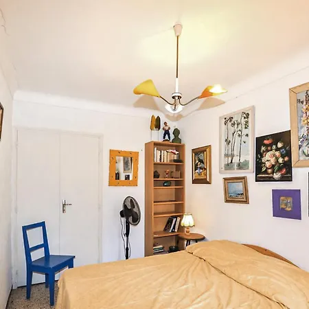 5 Bedroom Cozy In Marie La Pl Sainte-Marie-Plage